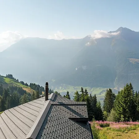 Apartament Camelot 5 *